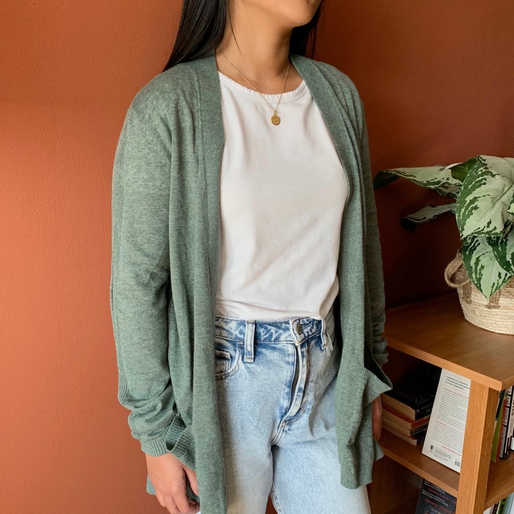 NWT: GAP Green Long & Loose Cardigan